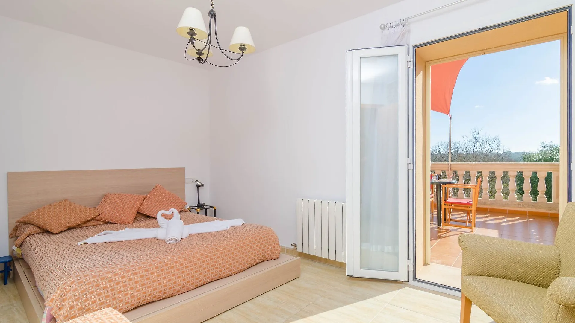 Les Afores Llubi Hotel