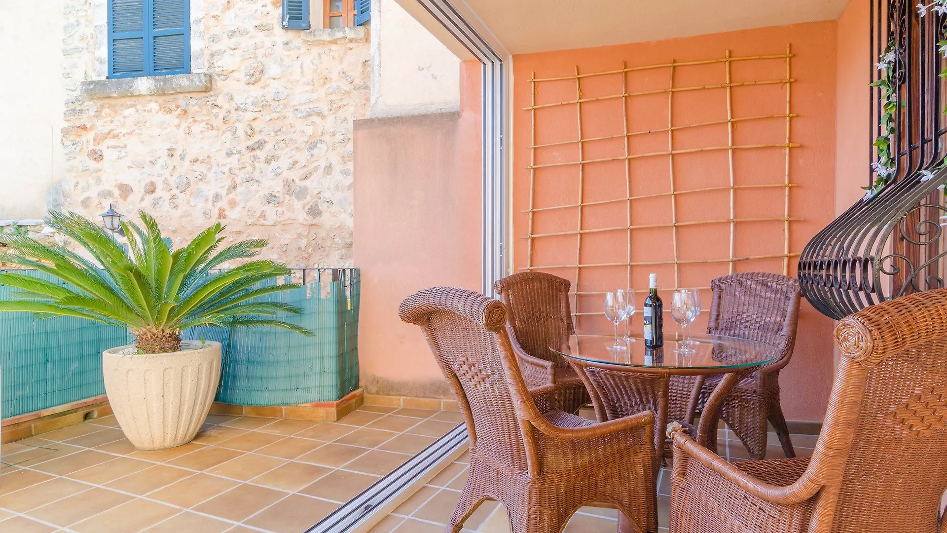 Les Afores Llubi Hotel